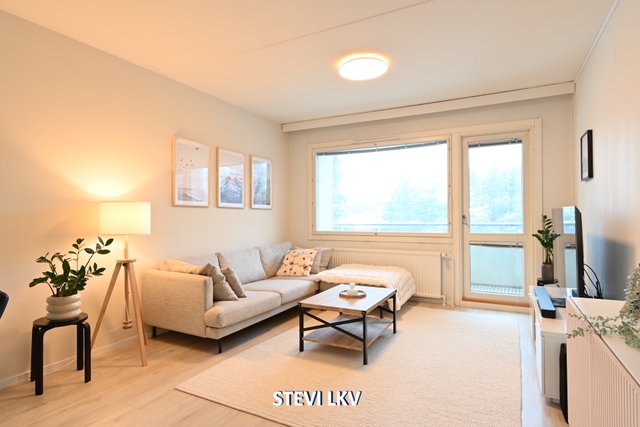 Västäräkinpolku 4 D