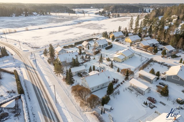 Tiukukuja 4, 21420 Lieto 52