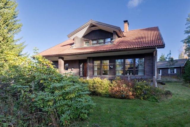 Pikkumännyntie 10