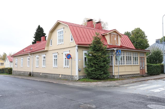 Erottajakatu 6 B