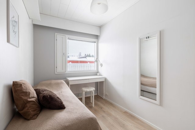 Liljatie, Vantaa (Tikkurila, Viertola), Kuva 6, esikatselu