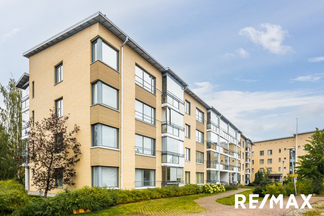 Kuvernöörinkuja 9 A