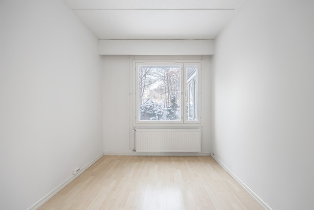 Ristiniementie 4, Espoo (Laurinlahti), Kuva 10, esikatselu