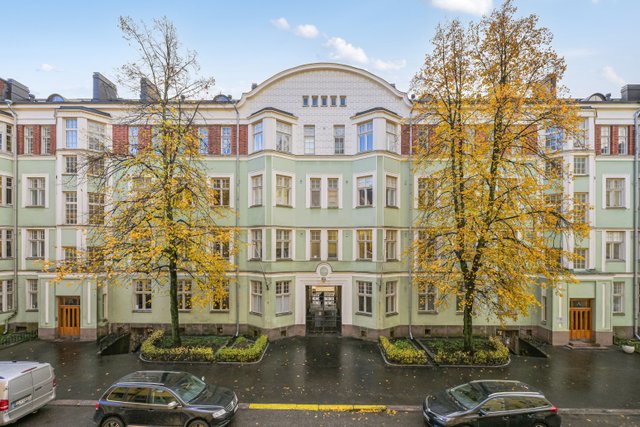 Kauppiaankatu 8-10 D