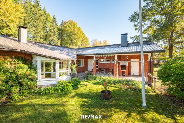 Kauriinrinne 11