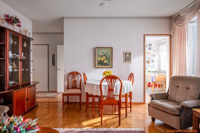 Rätiälänkatu 17, Turku (Ispoinen), Kuva 6, esikatselu