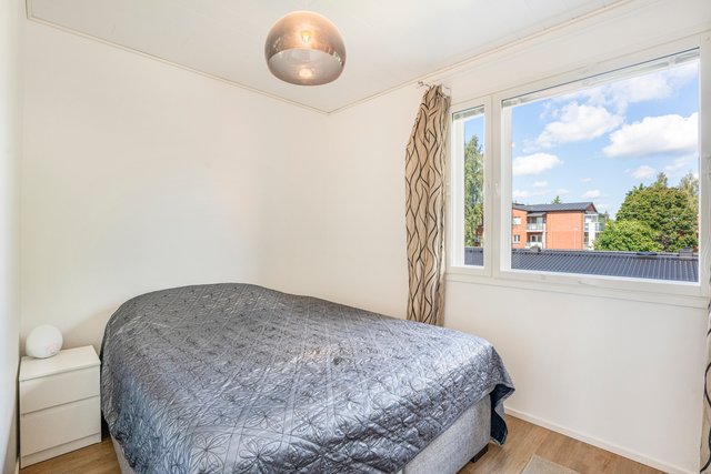 Osmankäämintie 11, Vantaa (Viertola), Kuva 11, esikatselu