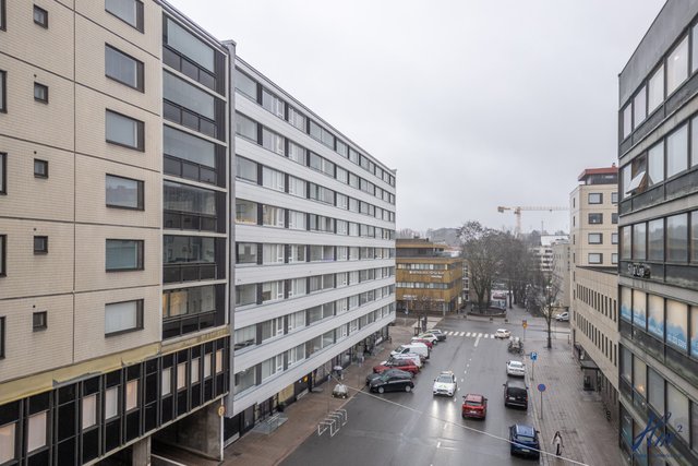 Käsityöläiskatu 1 E