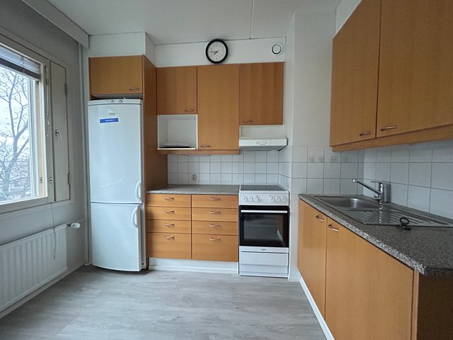 Laajaniityntie 8, Vantaa (Martinlaakso), Kuva 2, esikatselu