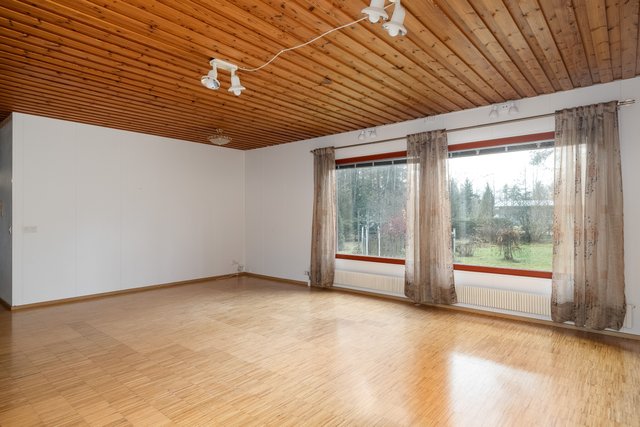 Koulutie 9, Nastola (Rakokivi), Kuva 4, esikatselu