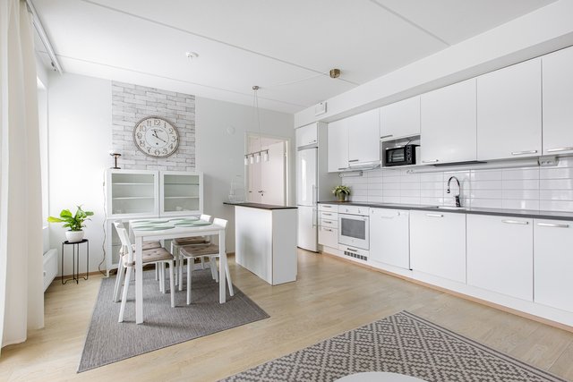 Kuusiniementie 21, Espoo (Viherkallio, Viherlaakso), Kuva 1, esikatselu