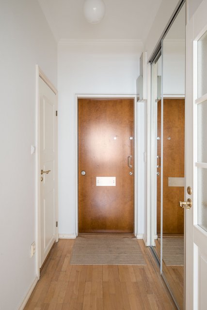 Pietarinkatu 15, Helsinki (Ullanlinna), Kuva 7, esikatselu