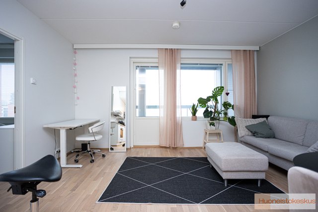 Taivaanpankontie 10C, Kuopio (Puijonlaakso), Kuva 6, esikatselu