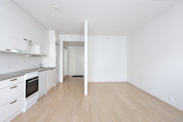 Lentovarikonkatu 2 b