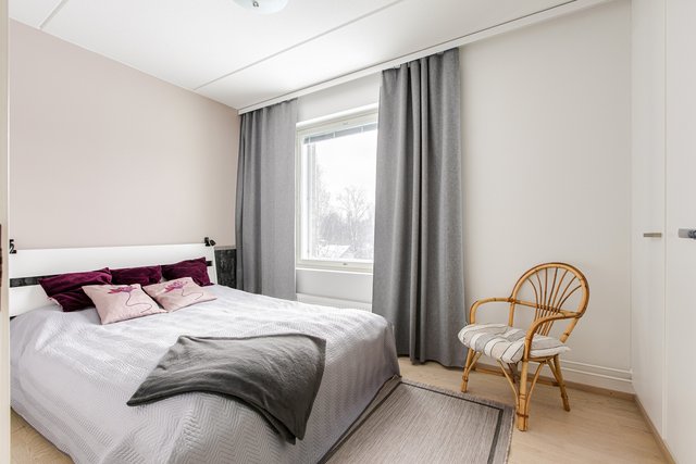 Kuusiniementie 21, Espoo (Viherkallio, Viherlaakso), Kuva 5, esikatselu