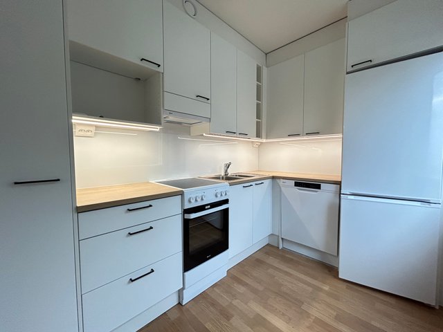 Laajavuorenrinne 5, Vantaa (Martinlaakso), Kuva 1, esikatselu