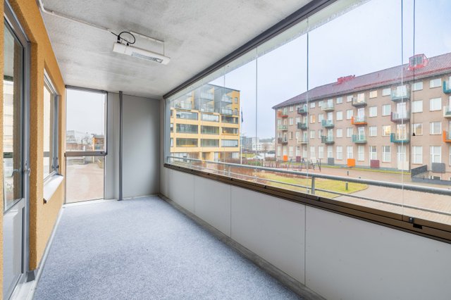 Kutomotie 14, Helsinki (Pitäjänmäki), Kuva 10, esikatselu