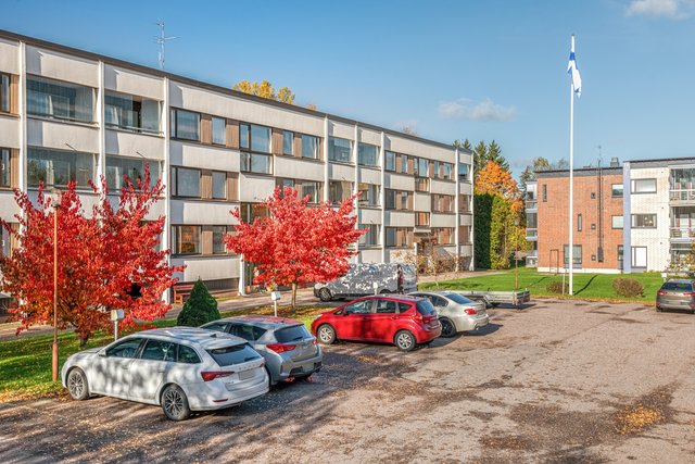 Iso Kylätie 24 C