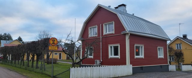 Omakotitalo, Käsityöläiskatu 19, PORVOO, Tarmola, Omakotitalon yläkerran huoneisto: 3H+K, 58 m², 770 €/kk