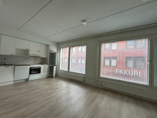 Vehkapolku 10, Vantaa (Tikkurila), Kuva 1, esikatselu