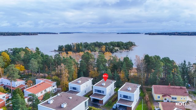 Koukkuniemenportti 6 D