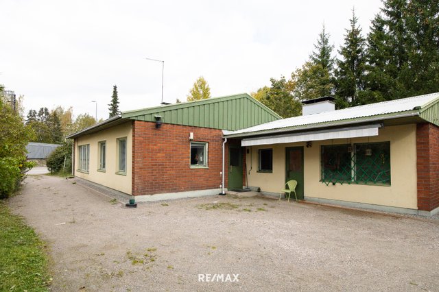 Kiitäjäntie 15 b