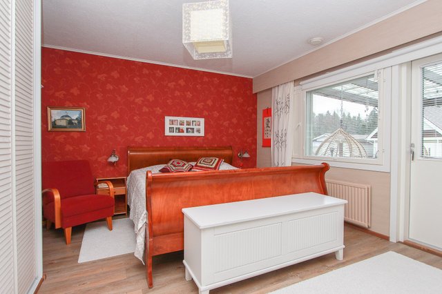 Vipusentie 9, Hyvinkää (Vehkoja), Kuva 13, esikatselu