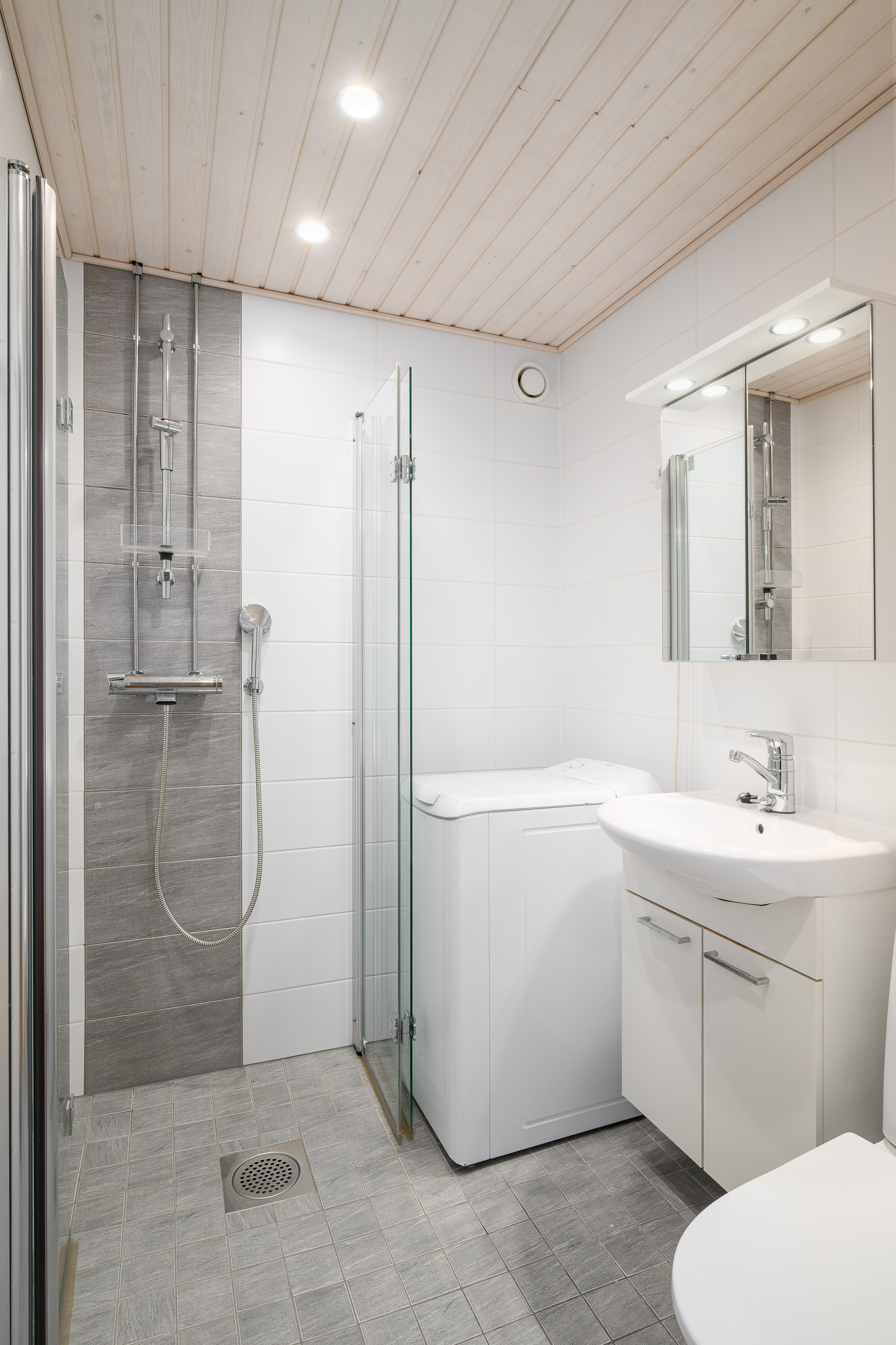 Sateenkaari 3, Espoo (Tapiolan keskus, Tapiola), Kuva 7