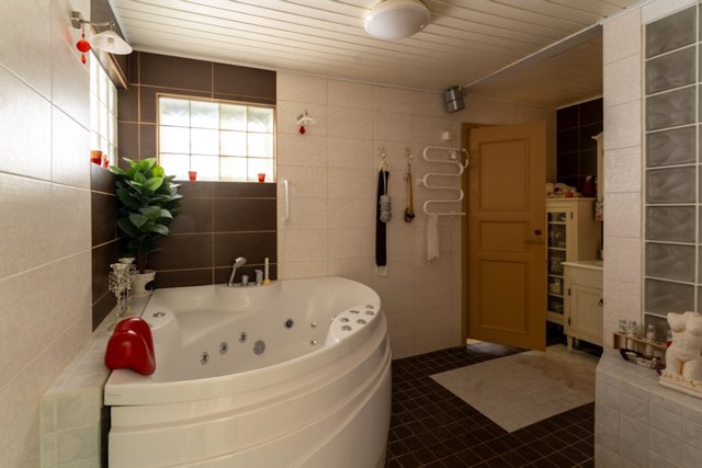 Kurkipolku 60, Kuopio (Kurkiharju), Kuva 18, esikatselu