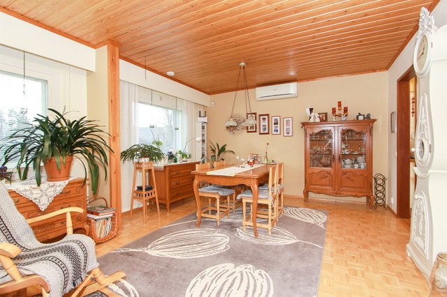 Vipusentie 9, Hyvinkää (Vehkoja), Kuva 8, esikatselu