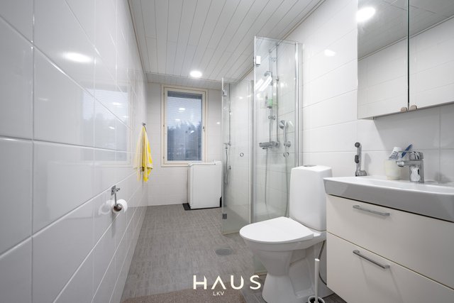 Varkkavuorenkatu 36 B