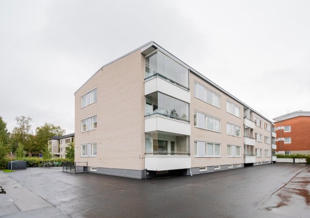 Kirkkokatu 83-85 A