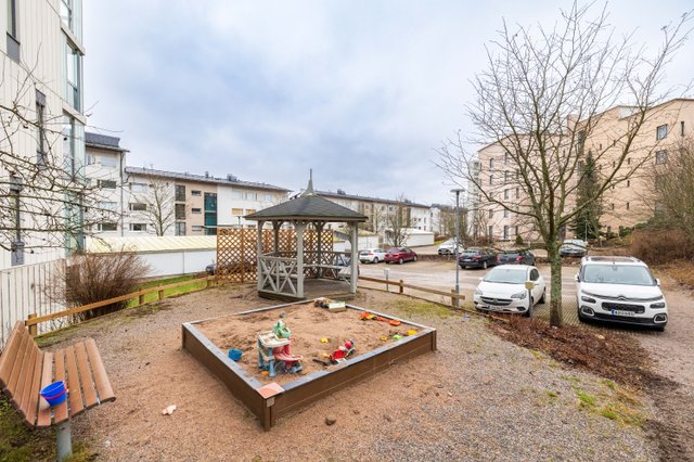 Tilanhoitajankaari 17, Helsinki (Viikki), Kuva 17, esikatselu