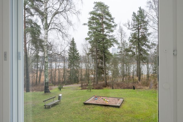 Sateenkaari 3, Espoo (Tapiolan keskus, Tapiola), Kuva 8, esikatselu