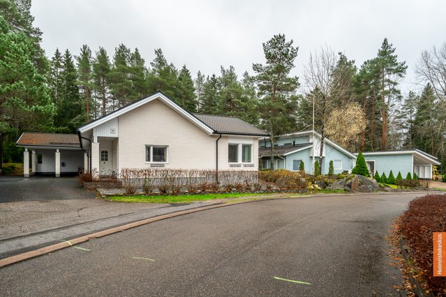 Tahvanankatu 11, Turku (Yli-Maaria), Kuva 25, esikatselu