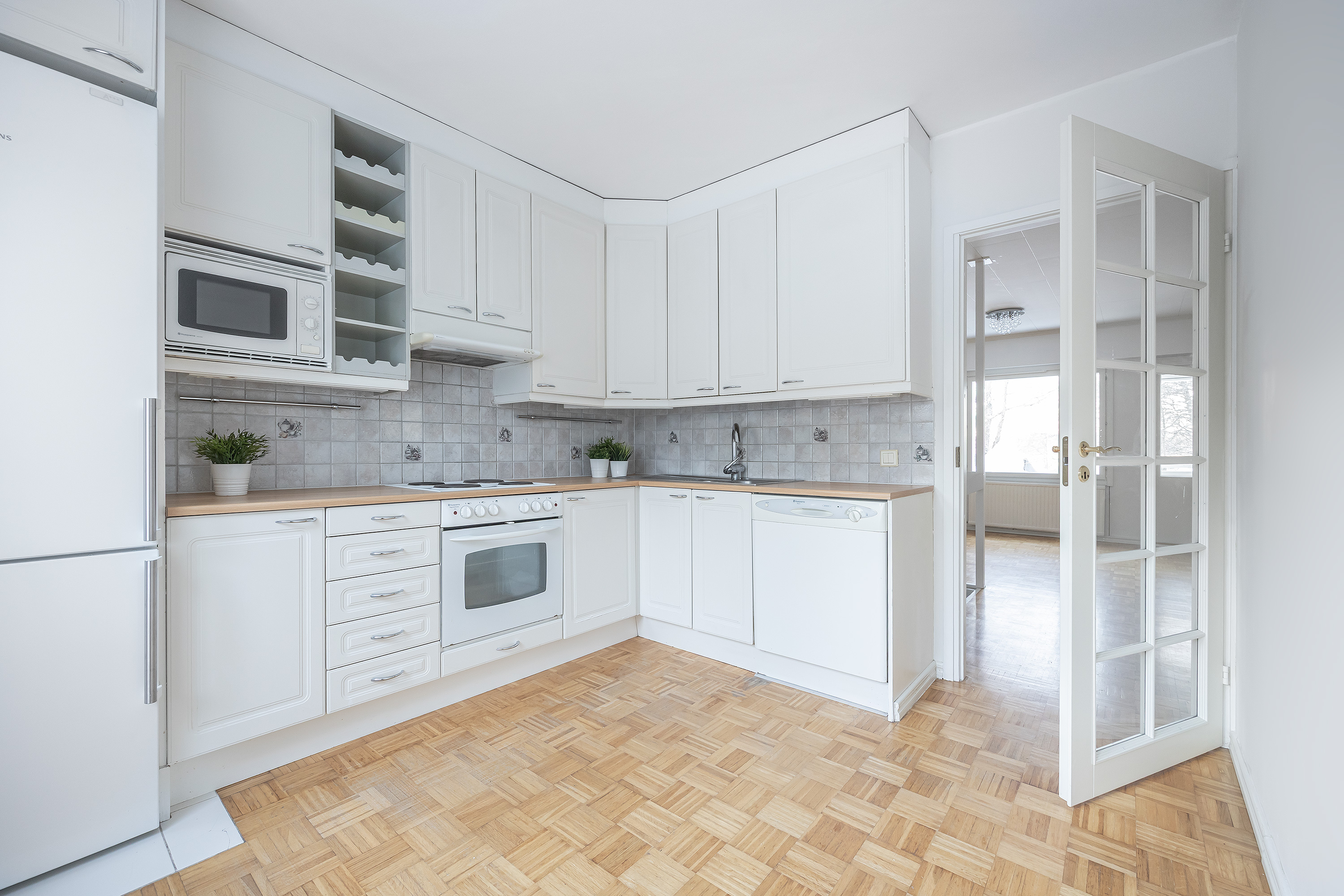 Ristiniementie 4, Espoo (Laurinlahti), Kuva 3