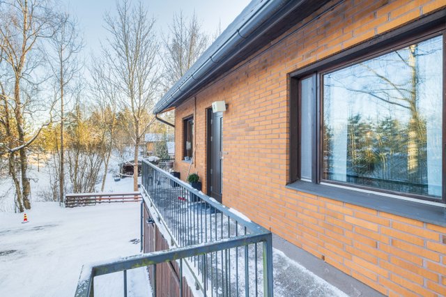 Lintukalliontie 5 B, Vantaa (Kivimäki, Martinlaakso), Kuva 17, esikatselu