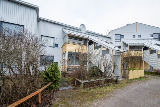 Pläsinpellonkuja 1 C