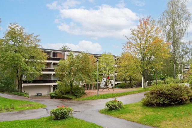 Jönsaksenpiha 5 E