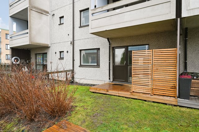 Kirkkoniityntie 28 B