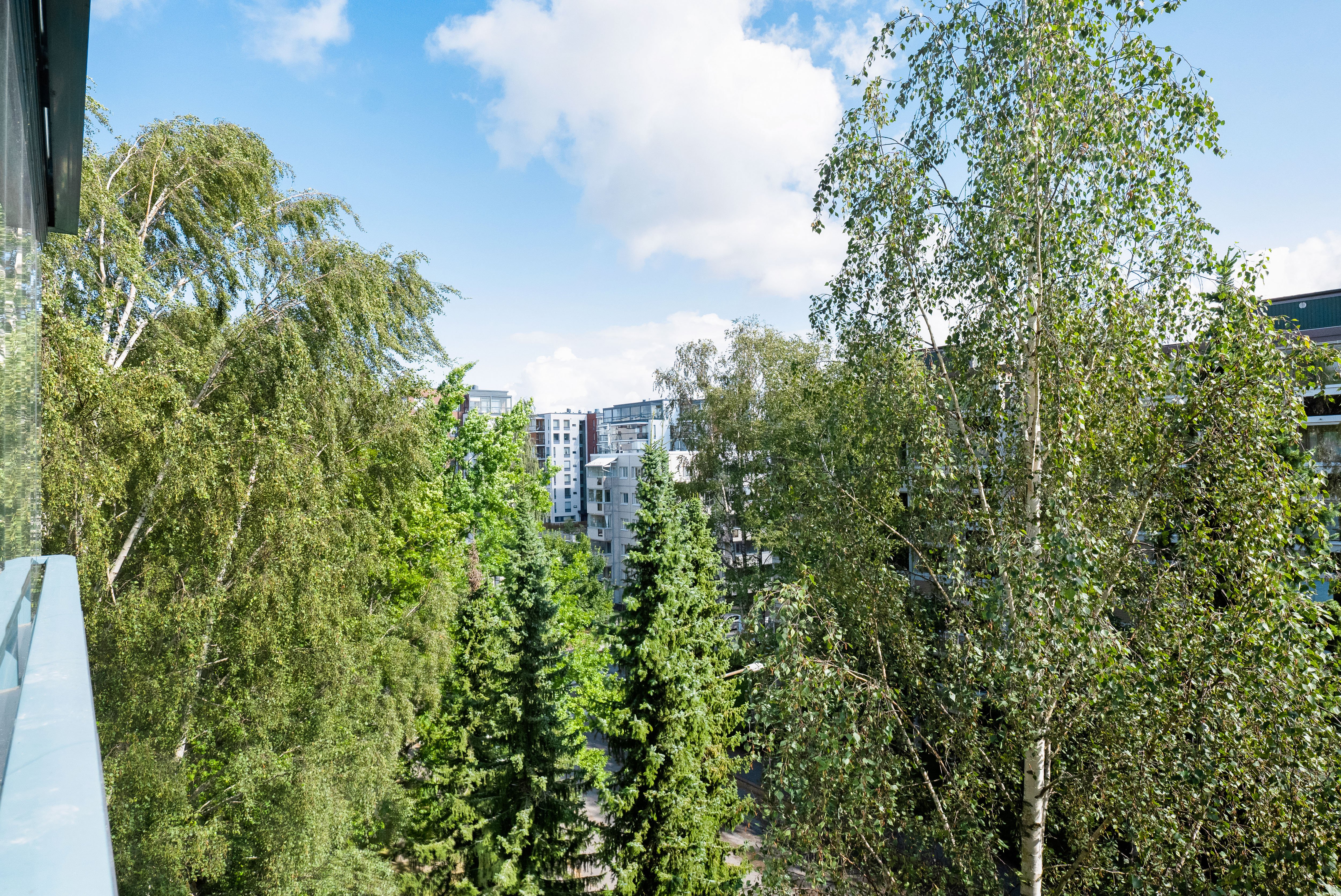 Näkymä parvekkeelta.