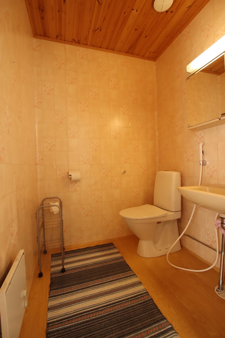 Erillinen wc