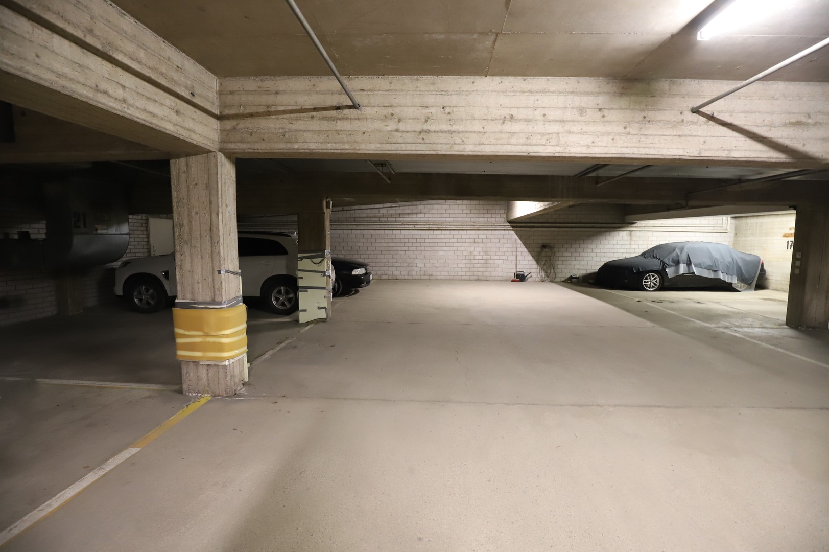 Autohalli.