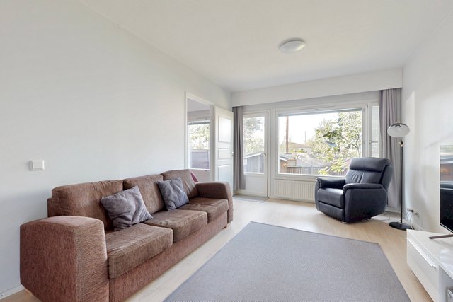 Maarinkunnaantie 2 D