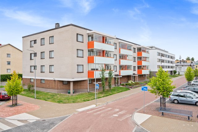 Kauppakatu 7 B