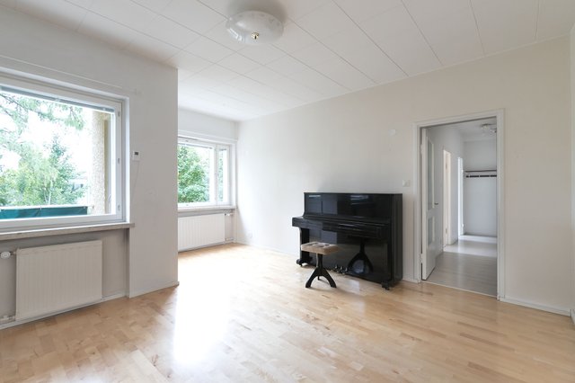 Pitkäkatu 10 A