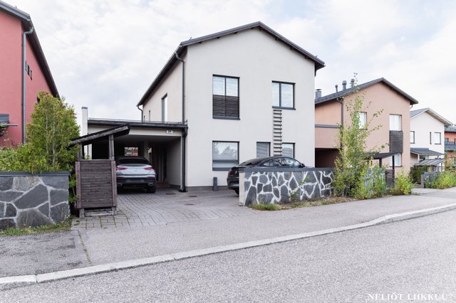 Böstaksentie 24