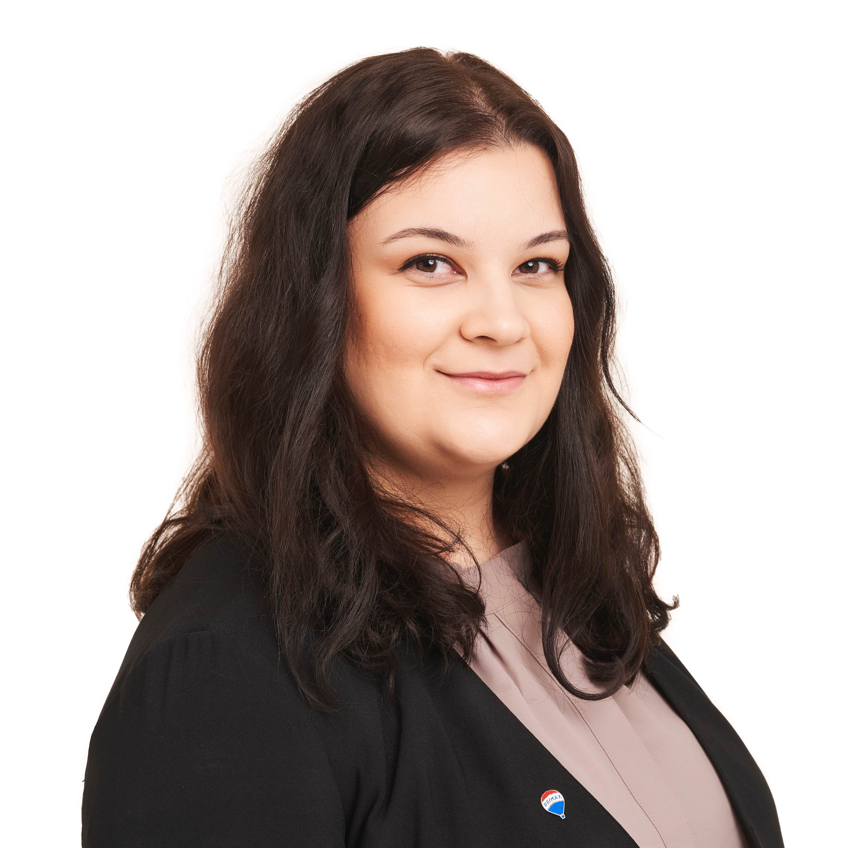 Admira Begić - Myyntineuvottelija