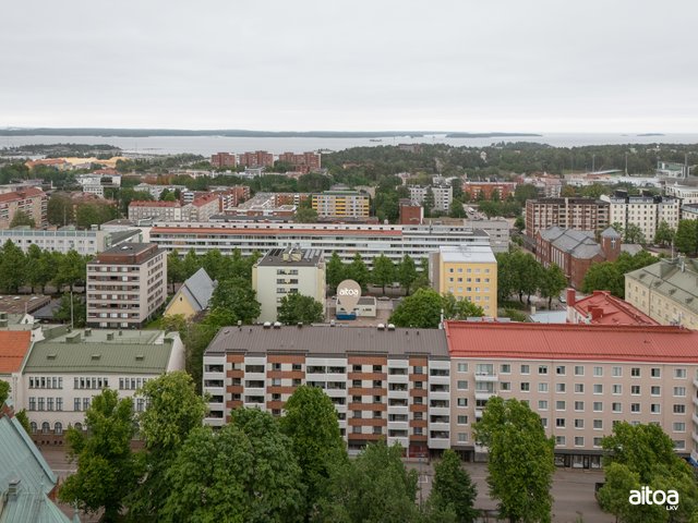 Kirkkokatu 17 B