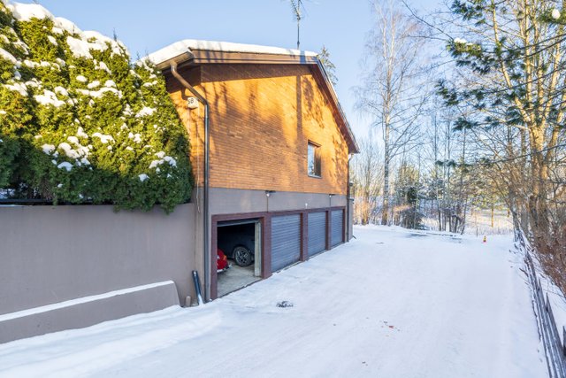 Lintukalliontie 5 B, Vantaa (Kivimäki, Martinlaakso), Kuva 16, esikatselu